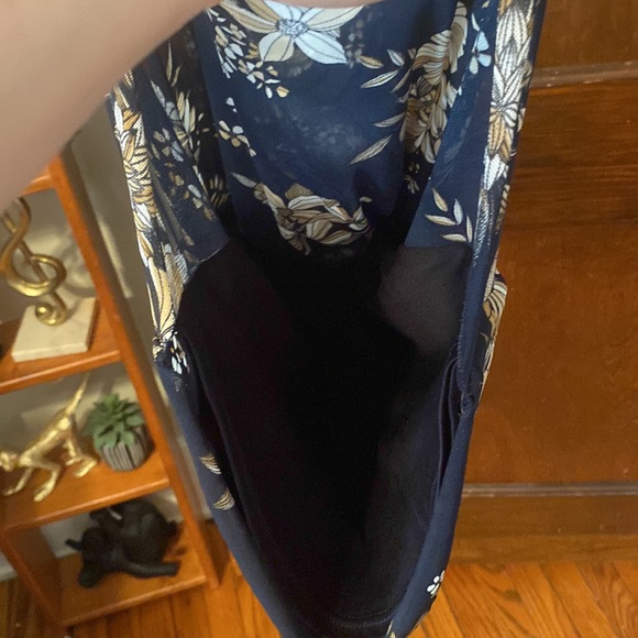 Tommy Hilfiger floral ruched dress 😍😍😍 - Picture 13 of 13